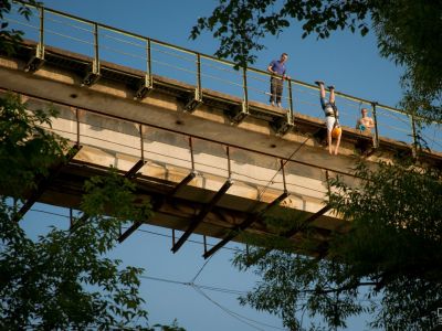 Прыжки с веревкой, Мост Манихино