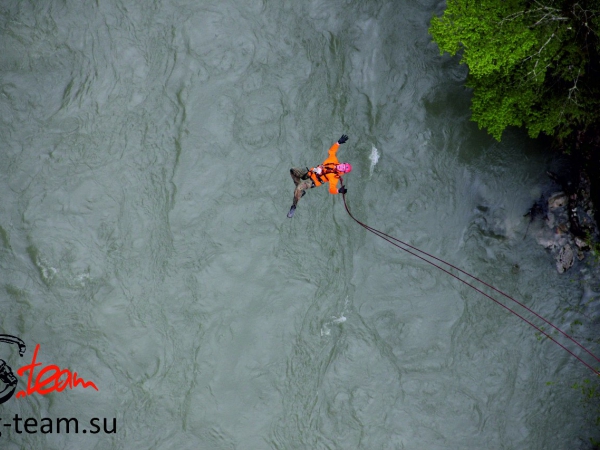 Прыжки с веревкой, Мост Джурджевича